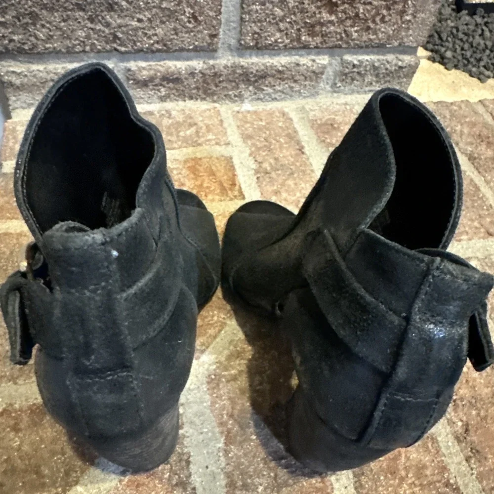 Vince Camuto vince camuto